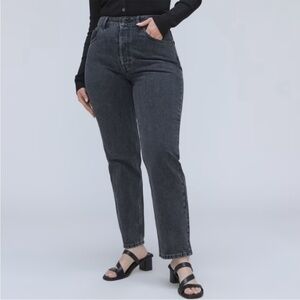 Everlane The Curvy ’90s Cheeky® Jean Washed Black Size 29